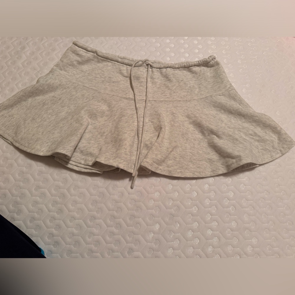 Grey mini skirt